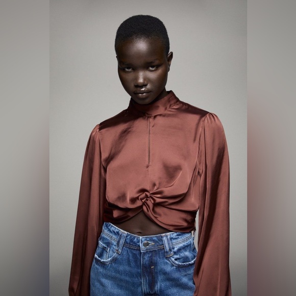 Zara Tops - Zara ladies Satin Effect  Knotted Crop Blouse Puff Sleeve. XS. NWOT.